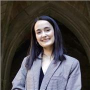 Estudiante de Derecho y ADE. Me ofrezco a dar clases de español, inglés, francés y matemáticas